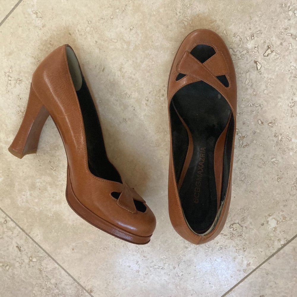 6.5 BCBG Maxazria Heels